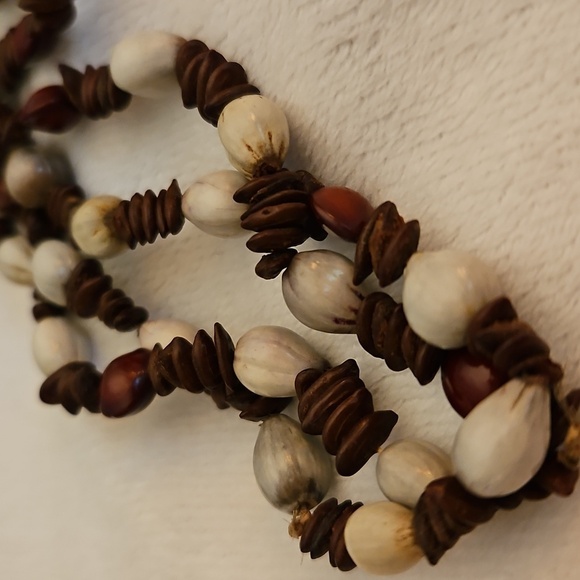 Vintage Hawaiian Koa Sea Bean Beaded Lei Necklace - Picture 8 of 8
